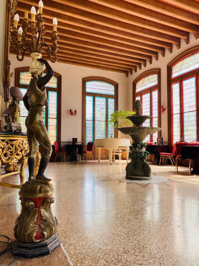 Pensión Chateau De La Prade